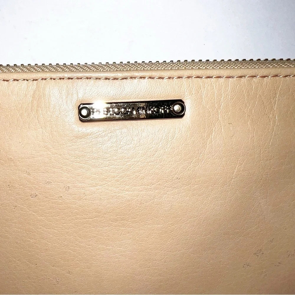 Rebecca Minkoff Wristlet Clutch‎